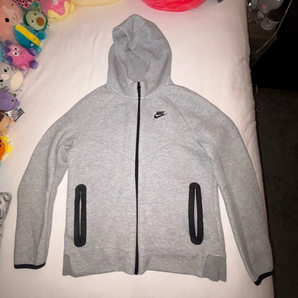 Heather Grey Nike Tech Fleece Big kids XL